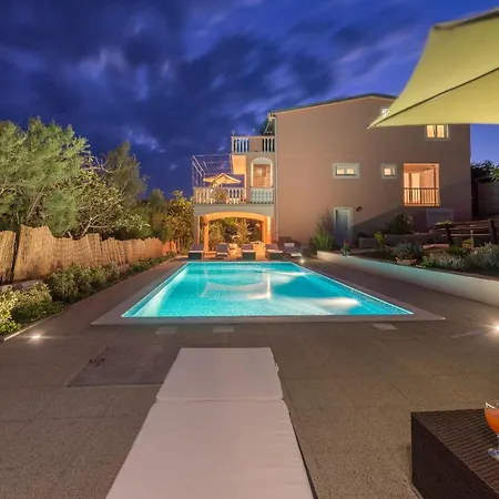 アパート Fortica *