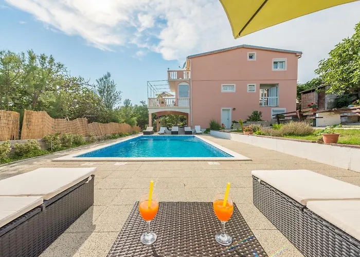 Apartments Fortica Апартаменты *