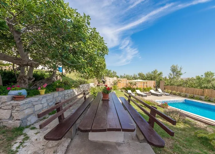 Апартаменты Apartments Fortica Stara Vas