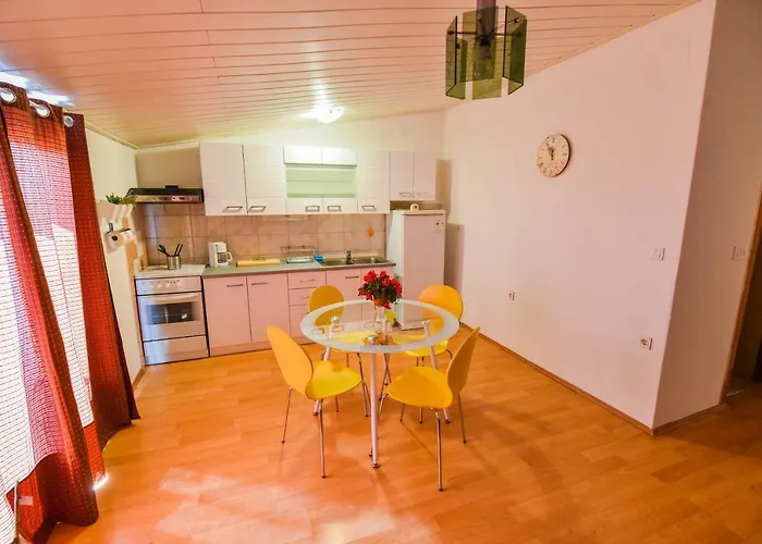 Apartments Fortica *